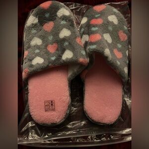 Cozy Heart Pattern Slippers